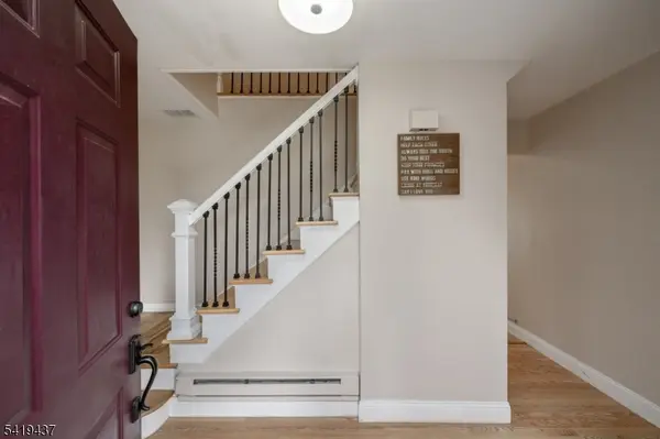 1 Running Hills Dr, Fredon Twp., NJ 07860