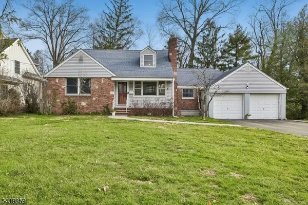 248 Appletree Ln, Mountainside Boro, NJ 07092