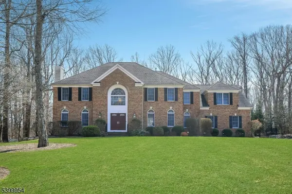 18 Shadowbrook Way, Randolph Twp., NJ 07945