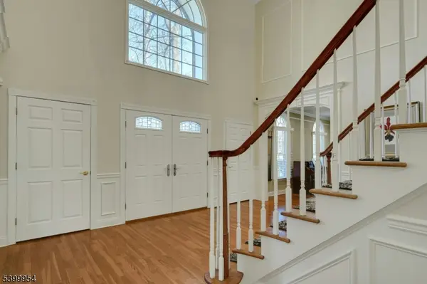 18 Shadowbrook Way, Randolph Twp., NJ 07945