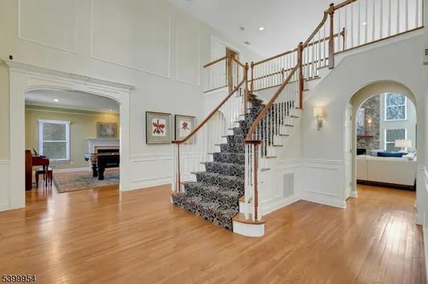 18 Shadowbrook Way, Randolph Twp., NJ 07945