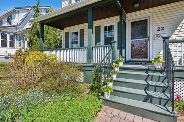 22 Princeton St, Maplewood Twp., NJ 07040