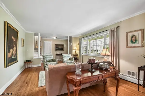 21 Woodbrook Cir, Westfield Town, NJ 07090