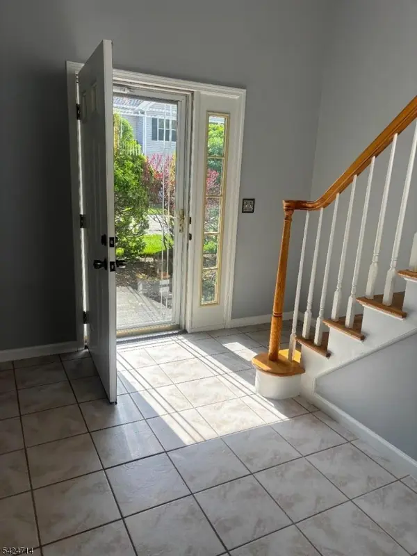 20 Druid Ln, Hardyston Twp., NJ 07419