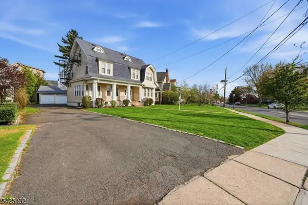 44 Oberlin St, Maplewood Twp., NJ 07040