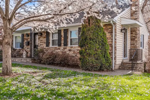 454 Russell Ave, Pohatcong Twp., NJ 08865