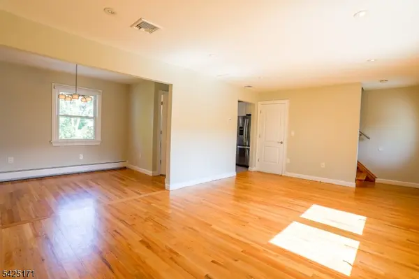 210 Walnut St #left, Garwood Boro, NJ 07027