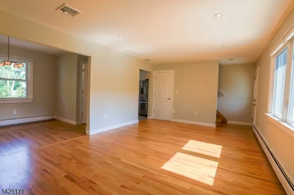 210 Walnut St #left, Garwood Boro, NJ 07027