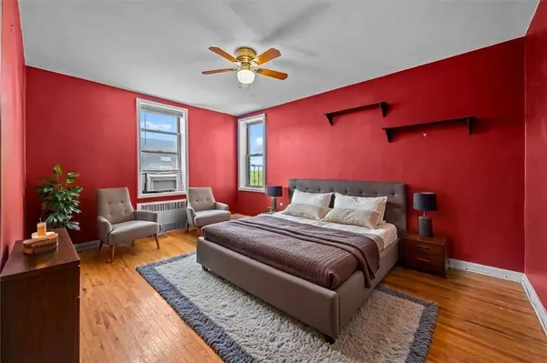 221 McDonald AVE #6R, Brooklyn, NY 11218