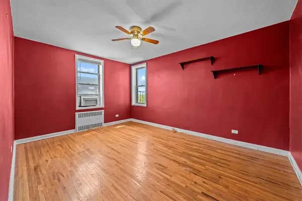 221 McDonald AVE #6R, Brooklyn, NY 11218