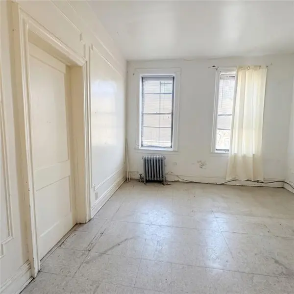 1912 Bay Ridge Pkwy, Brooklyn, NY 11204