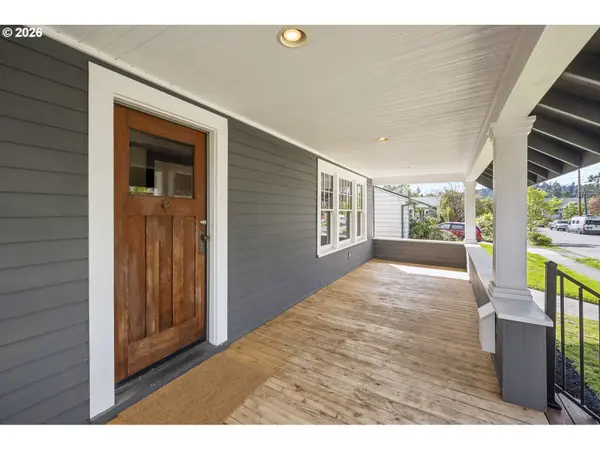 1020 NE 71ST AVE, Portland, OR 97213