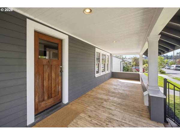 1020 NE 71ST AVE, Portland, OR 97213