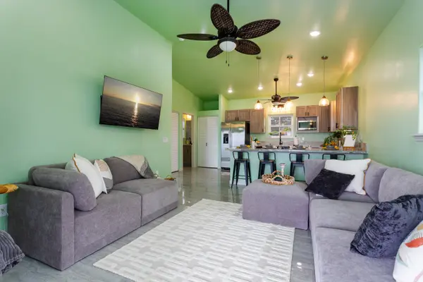 88-105 WAENA AVE, Captain Cook, HI 96704