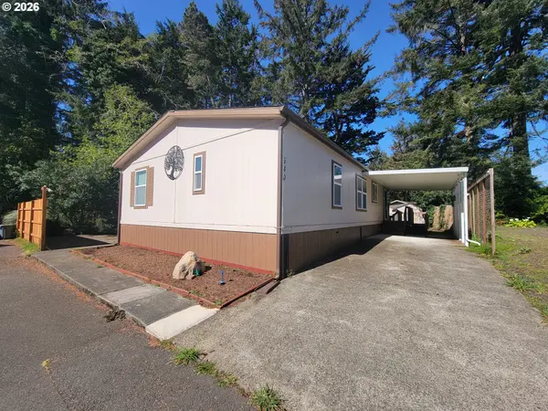 540 SHOREPINES CT, Coos Bay, OR 97420