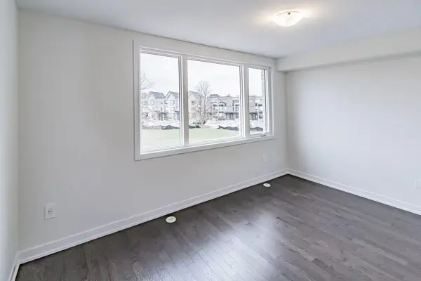 432 Lawrence HTS, Toronto C04, ON M6A 2M5