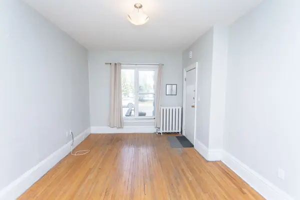 682 Bathurst ST #2, Toronto C01, ON M5S 2R3