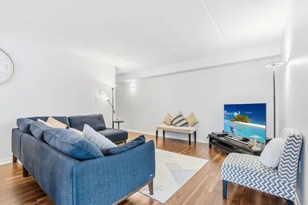 1340 Main ST E #202, Milton, ON L9T 7S6