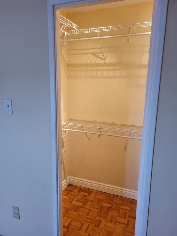 2645 Kipling AVE #1707, Toronto W10, ON M9V 3S6