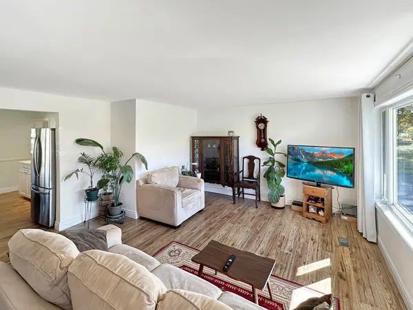 40 Ashley ST, Belleville, ON K0K 2B0