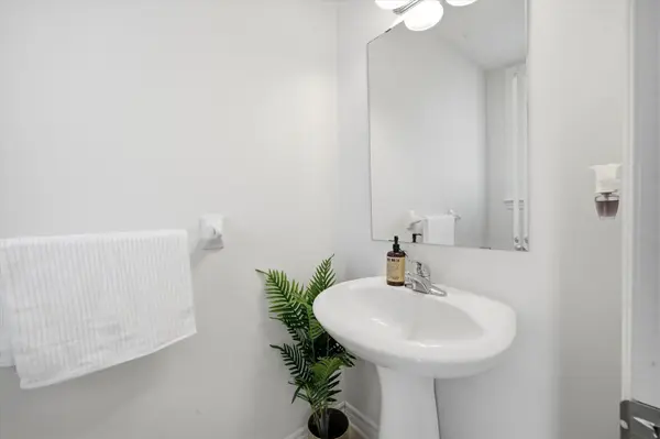 418 Rochefort CIR, Orleans - Cumberland And Area, ON K4A 0M8