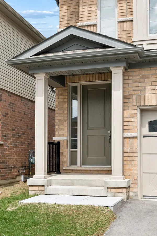 241 Broadacre DR, Kitchener, ON N2R 0S6