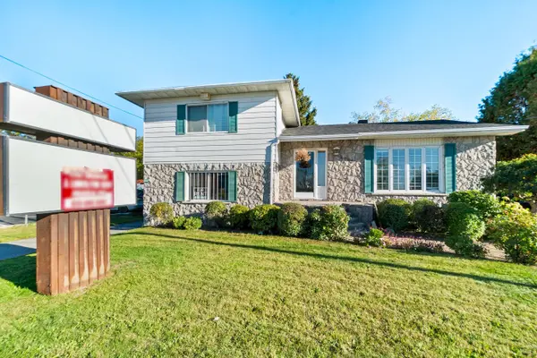 2705 Laurier ST, Clarence-rockland, ON K4K 1A3