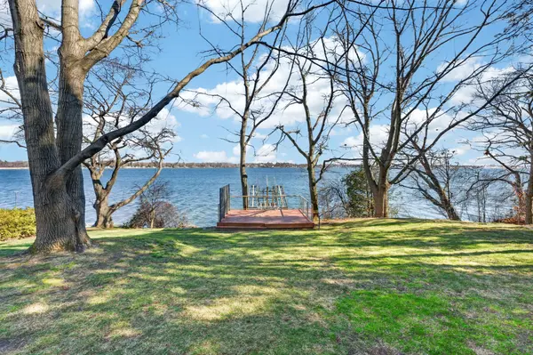 482 Island RD, Prince Edward County, ON K0K 2T0