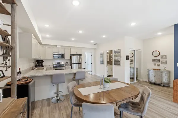 809 Development DR #301, Kingston, ON K7M 0J4