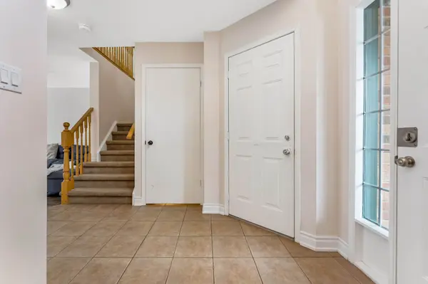 142 Dubrick CRES, Kitchener, ON N2E 4G3