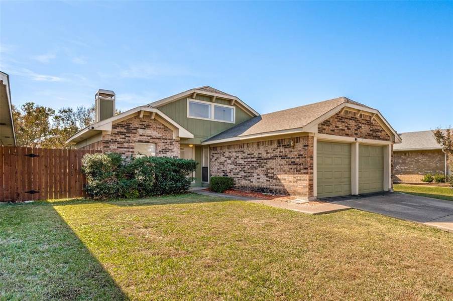 2002 Verlaine Drive, Carrollton, TX 75007