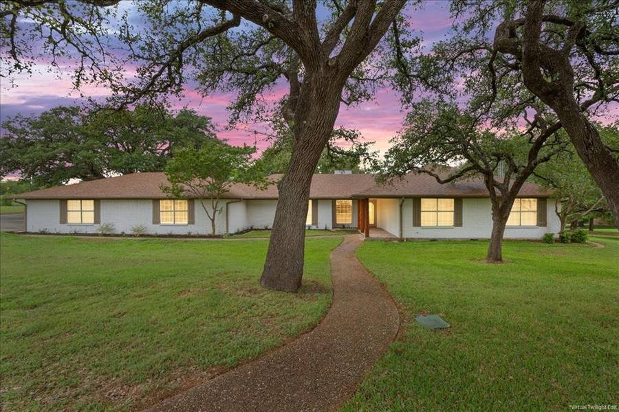 153 Eagle Canyon Drive, China Spring, TX 76633