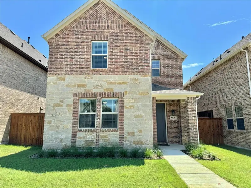 8725 Scottys Lake Lane, The Colony, TX 75036