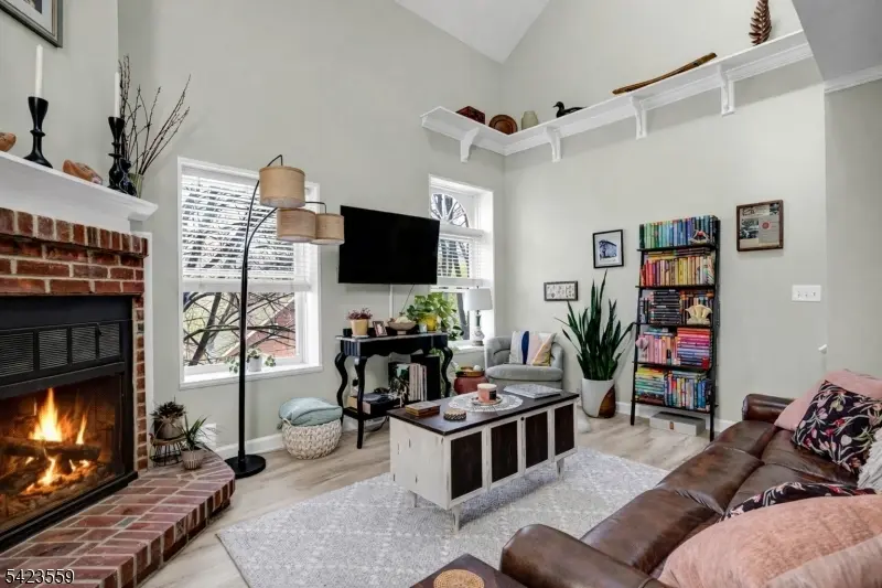 5 Center Ave #8, Morris Twp., NJ 07960