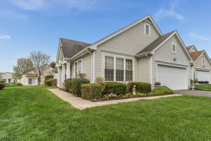 11 Stafford Ln, White Twp., NJ 07823