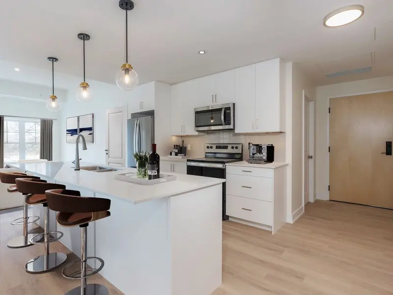 121 Mary ST #212, Clearview, ON L0M 1G0