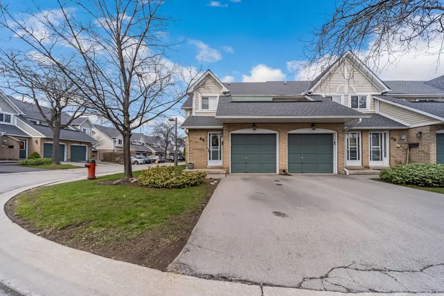 2530 Northampton BLVD #68, Burlington, ON L7M 4B4