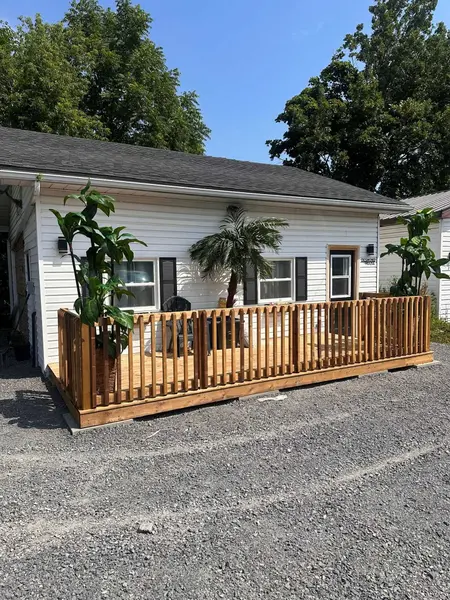 24 Russell ST #A, Belleville, ON K8N 2N9