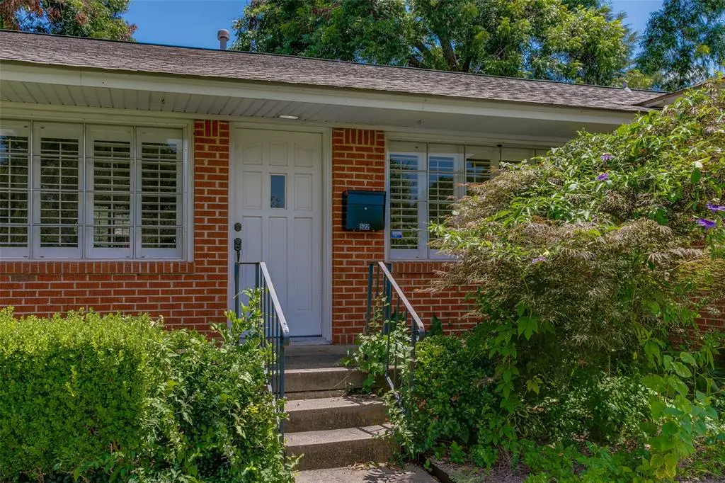 522 Mayrant Drive, Dallas, TX 75224