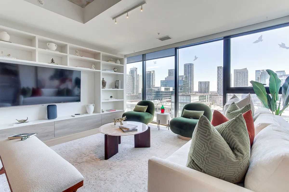 629 King ST #1224, Toronto C01, ON M5V 0G9