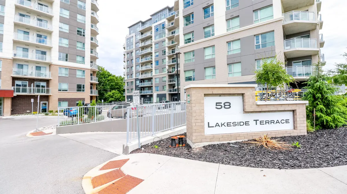 58 Lakeside TER #501, Barrie, ON L4M 0L5