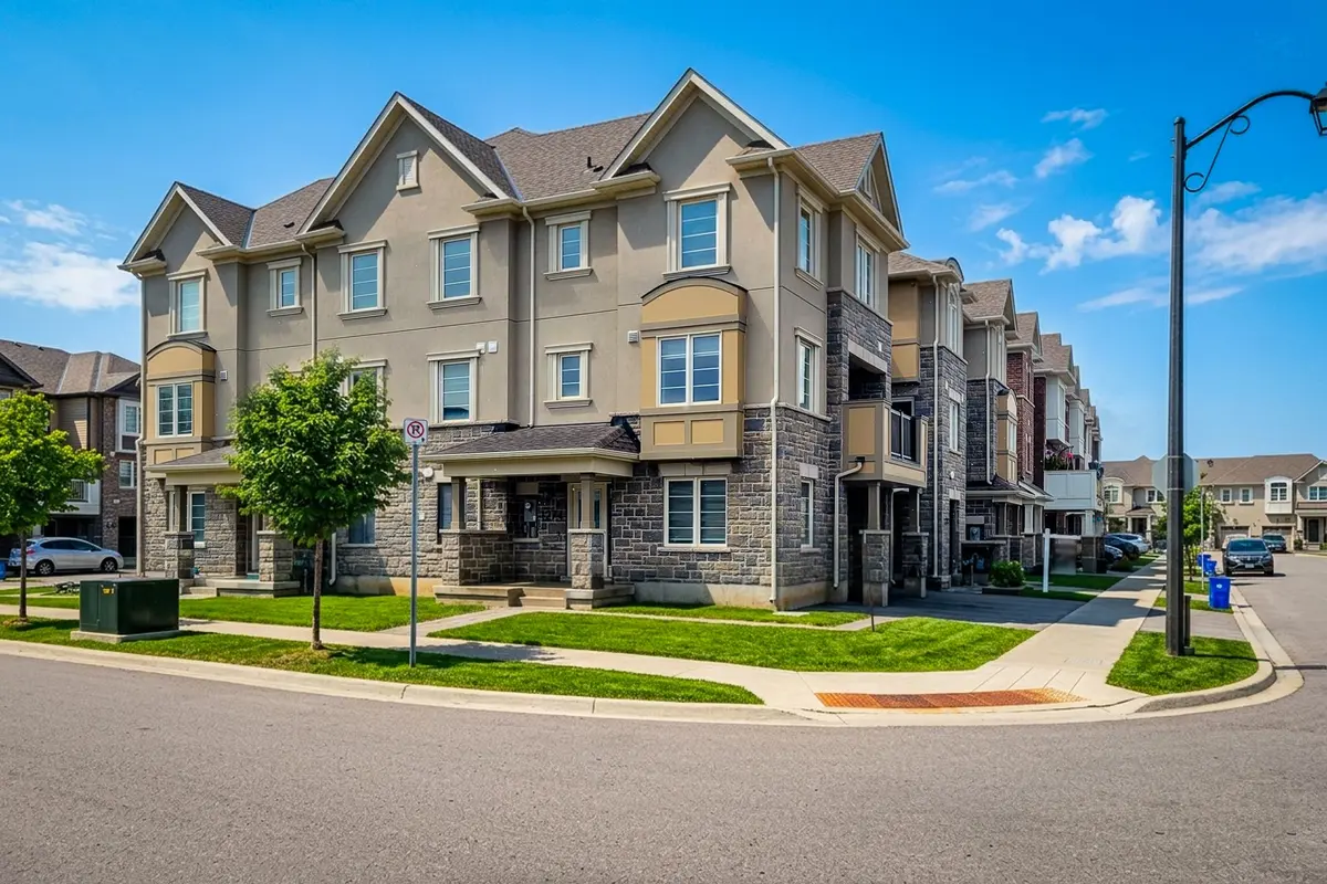 1274 Wintergreen PL, Milton, ON L9E 1S4