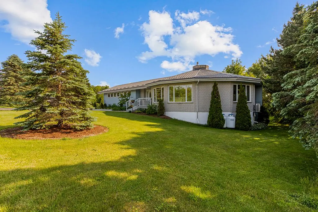 15 Isthmus bay RD, Northern Bruce Peninsula, ON N0H 1W0