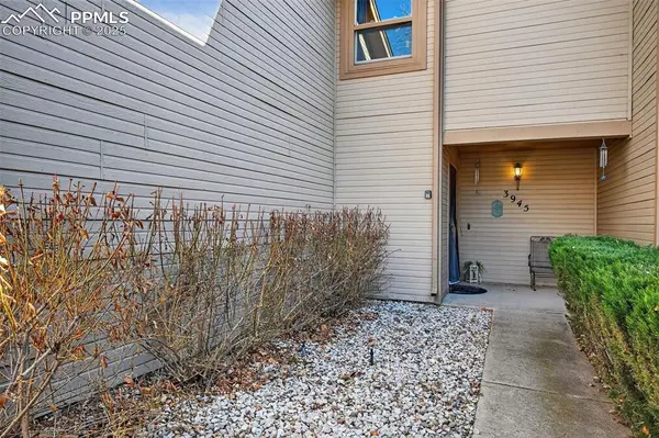 3945 Michener DR, Colorado Springs, CO 80907