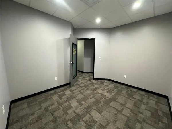 120 S Main Street #218, Burleson, TX 76028