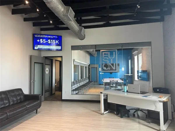 120 S Main Street #220, Burleson, TX 76028