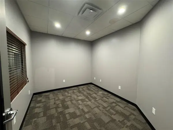 120 S Main Street #221, Burleson, TX 76028