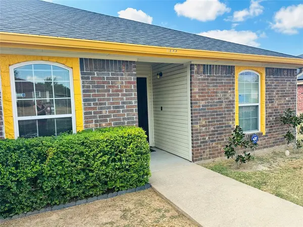 3008 Cricket Drive, Bellmead, TX 76705