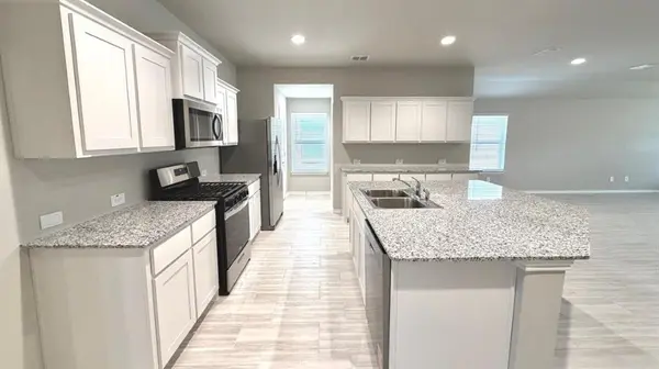 10509 DOVETAIL Lane, Fort Worth, TX 76036