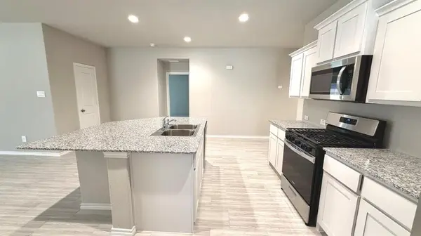 10509 DOVETAIL Lane, Fort Worth, TX 76036